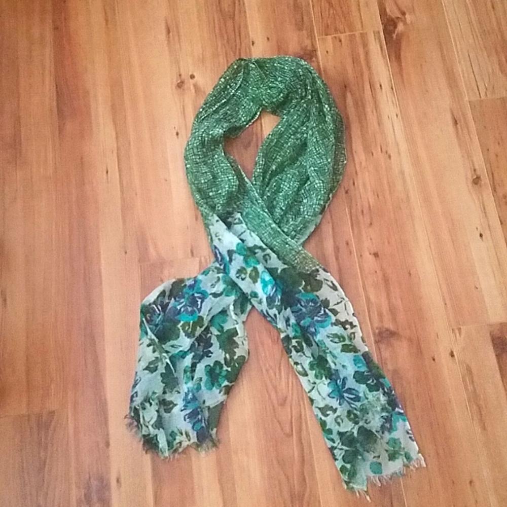 Floral green scarf